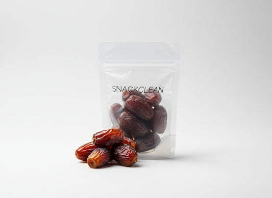 Clear bag with dates and 'SNACKCLEAN' branding on a white background